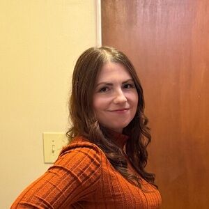 Meet your Posher, Caitlin